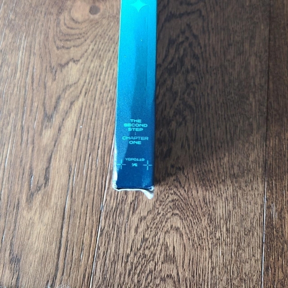 Treasure The Second Step: Chapter One album - Picture 3 of 4